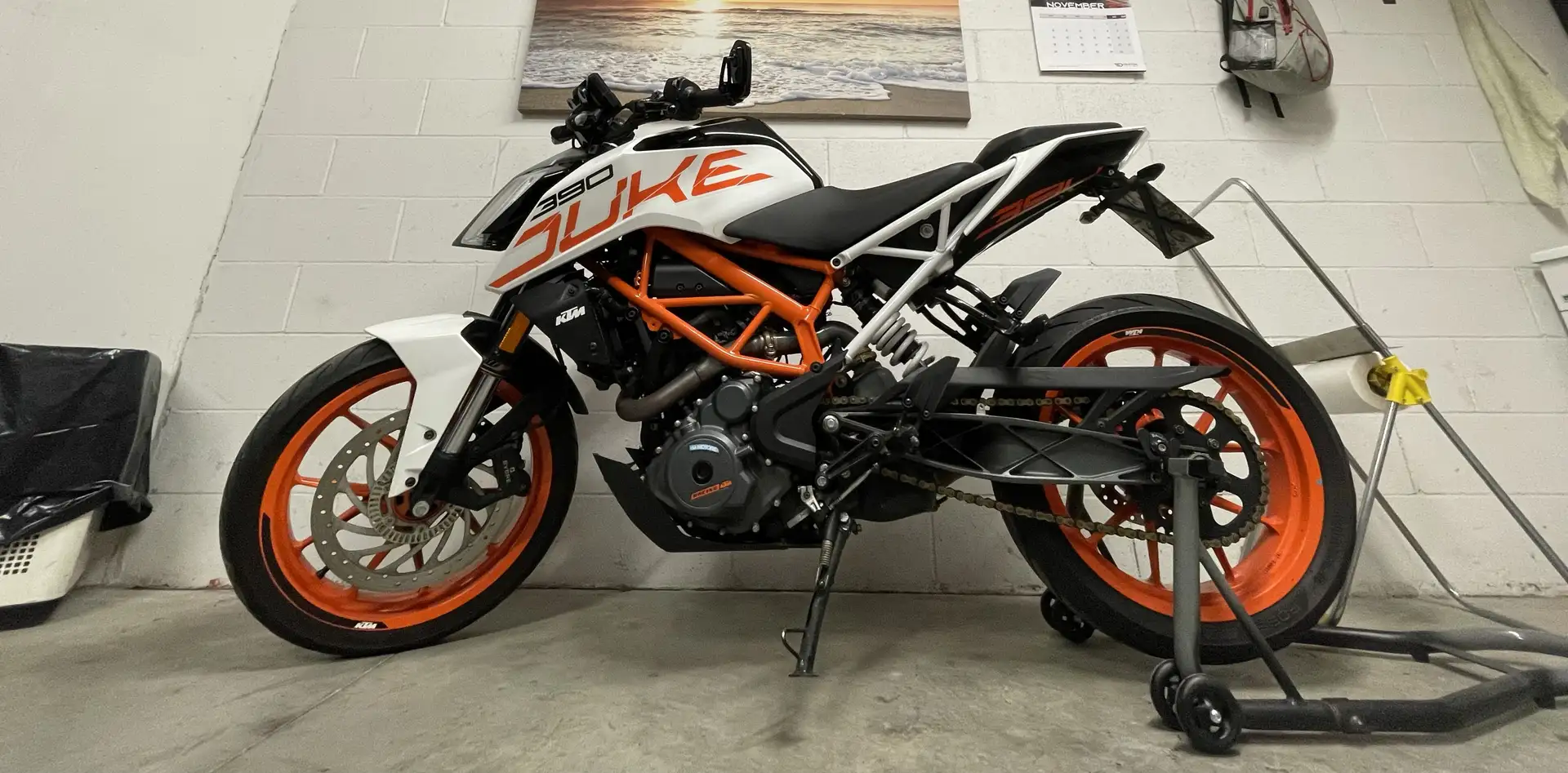 KTM 390 Duke Orange - 1
