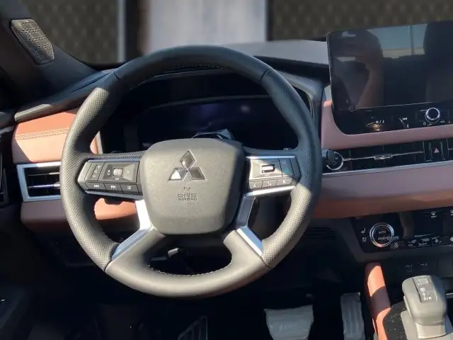 Mitsubishi Outlander PHEV 2,4 4WD Diamond Luxury Led. Braun Ansicht 10