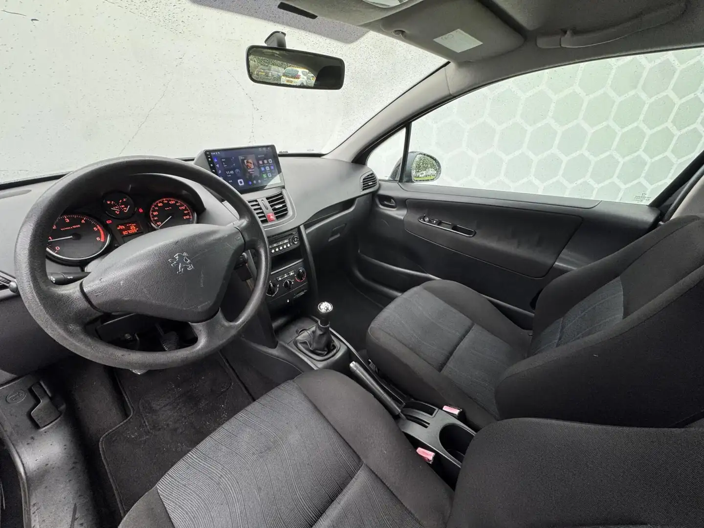 Peugeot 207 1.6 HDI Sublime Trekhaak Carplay Zwart - 2