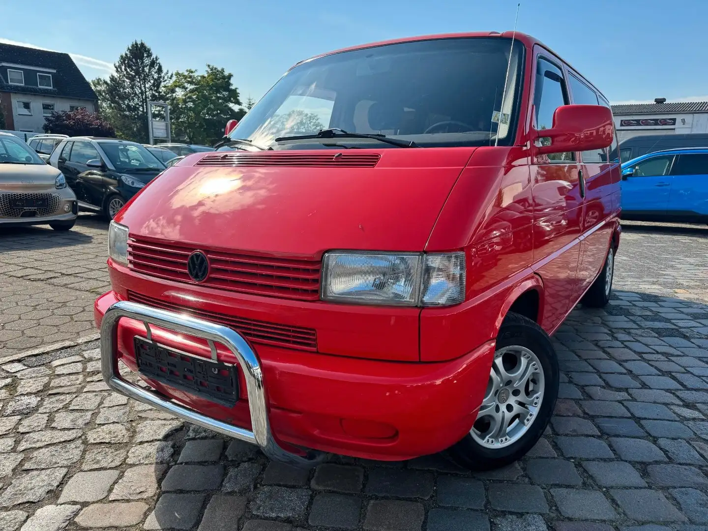 Volkswagen T4 Multivan 2.5 Diesel Червоний - 1
