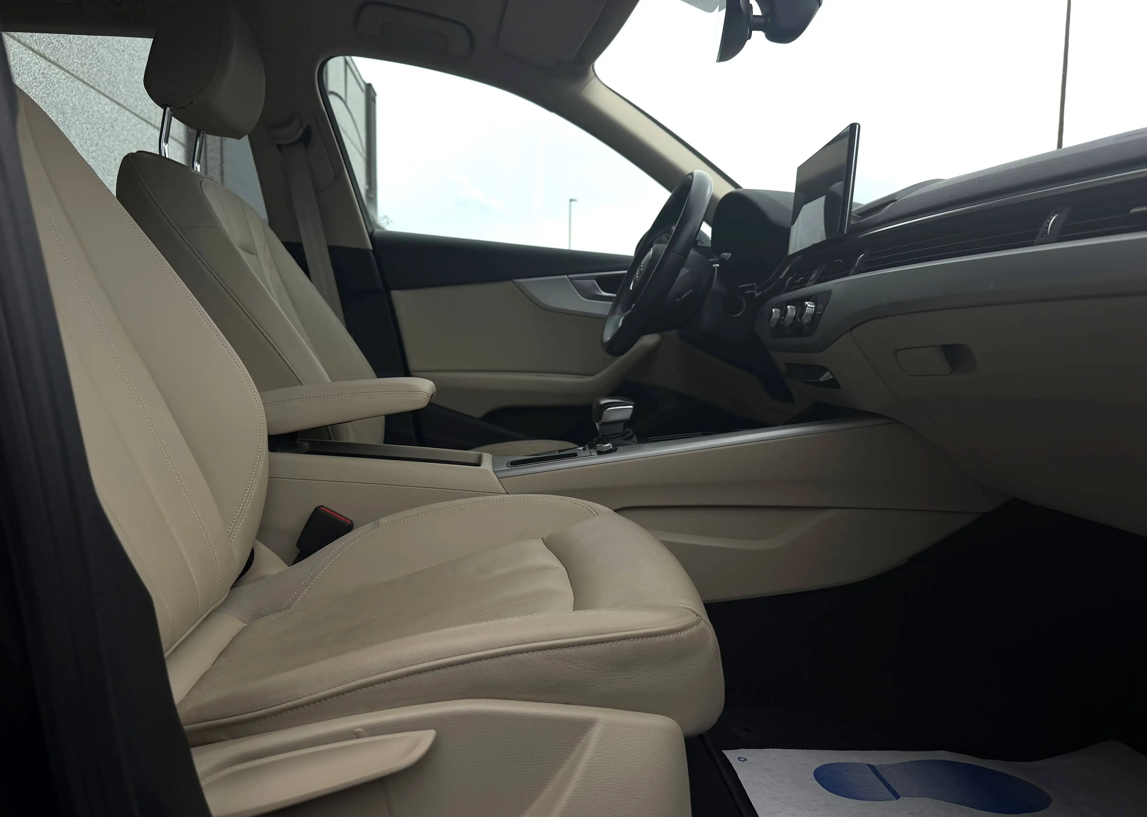 Audi A4 A4 Avant 30 TDi 12 MOIS GARANTIE TVA RCP — photo 11