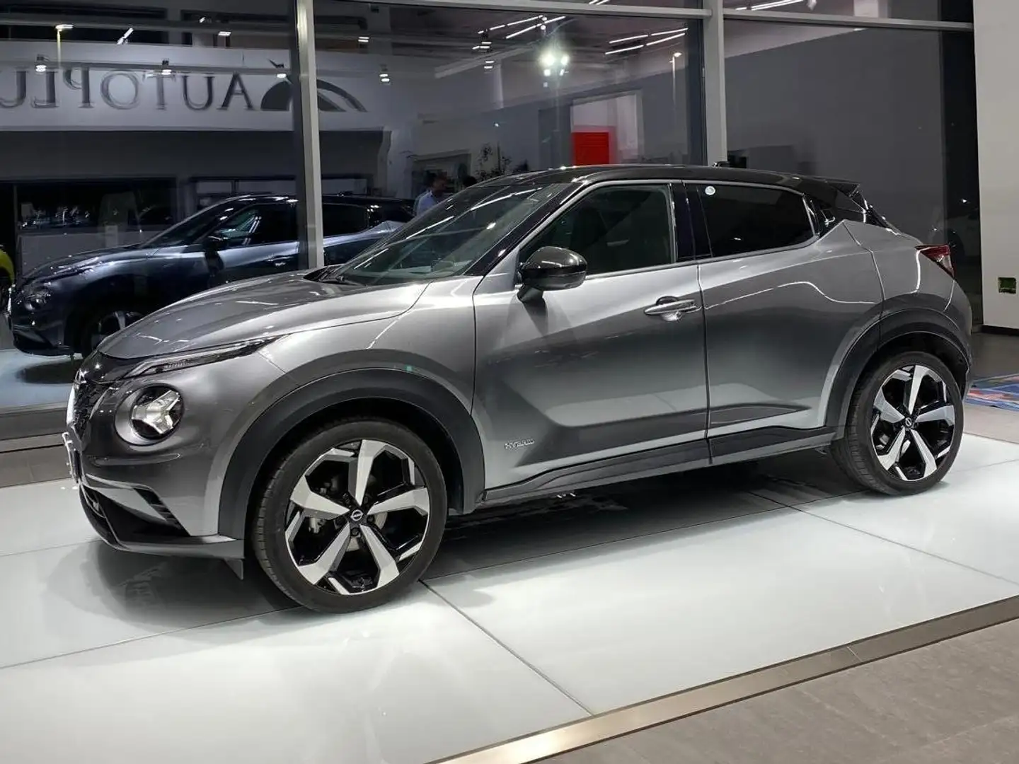 Nissan Juke Juke II 2020 1.6 hev Premiere Edition Argento - 1