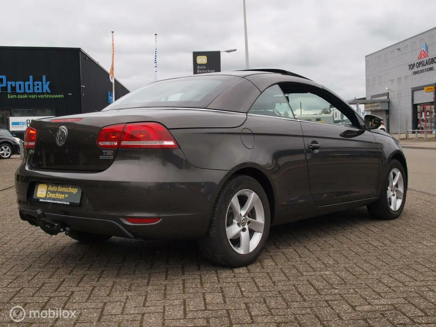 Volkswagen Eos 1.4 TSi Highline Leer Ecc Navi Pdc Cruise Trekhaak Bruin - 2