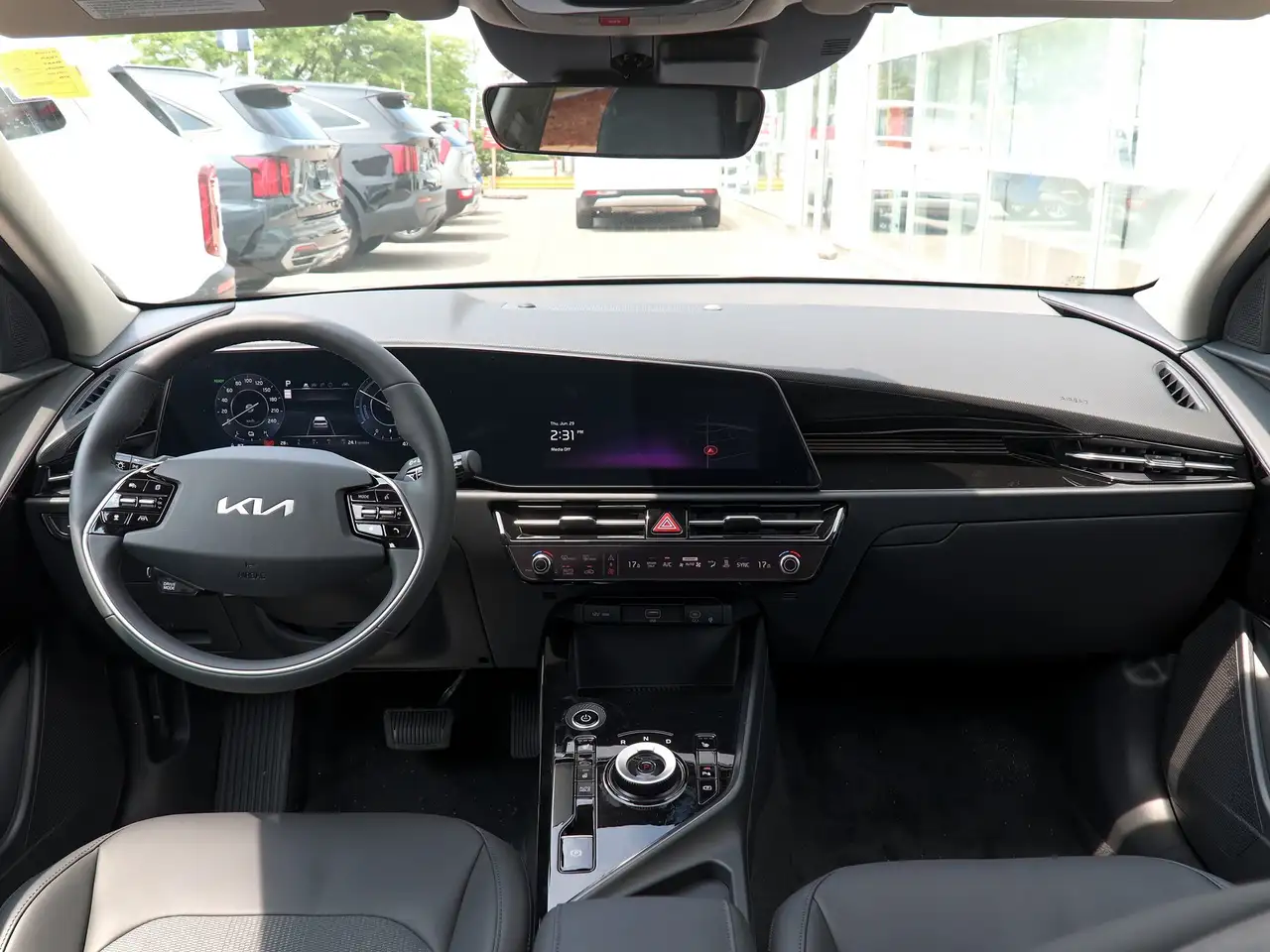 Kia Niro снимка Kia Niro
