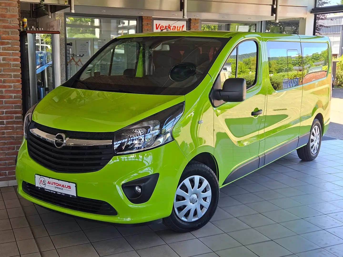 Opel Vivaro Combi L2H1  2,9t *9-Sitzer, Navi, AHK, Tempomat* Vert - 1