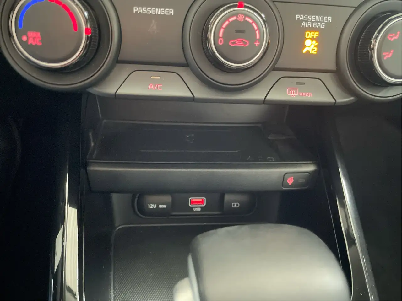 Kia Forte снимка Kia Forte