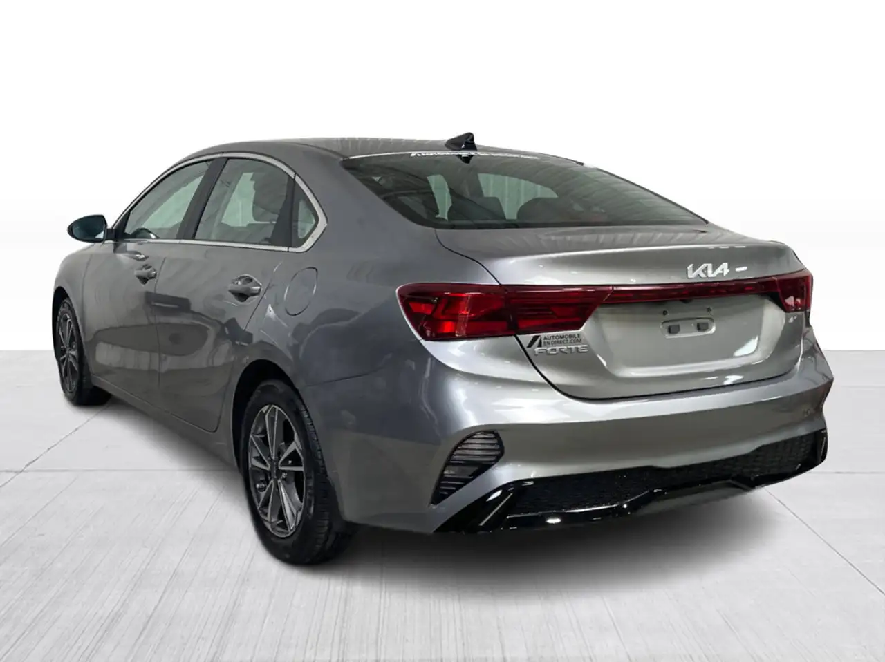 Kia Forte снимка Kia Forte