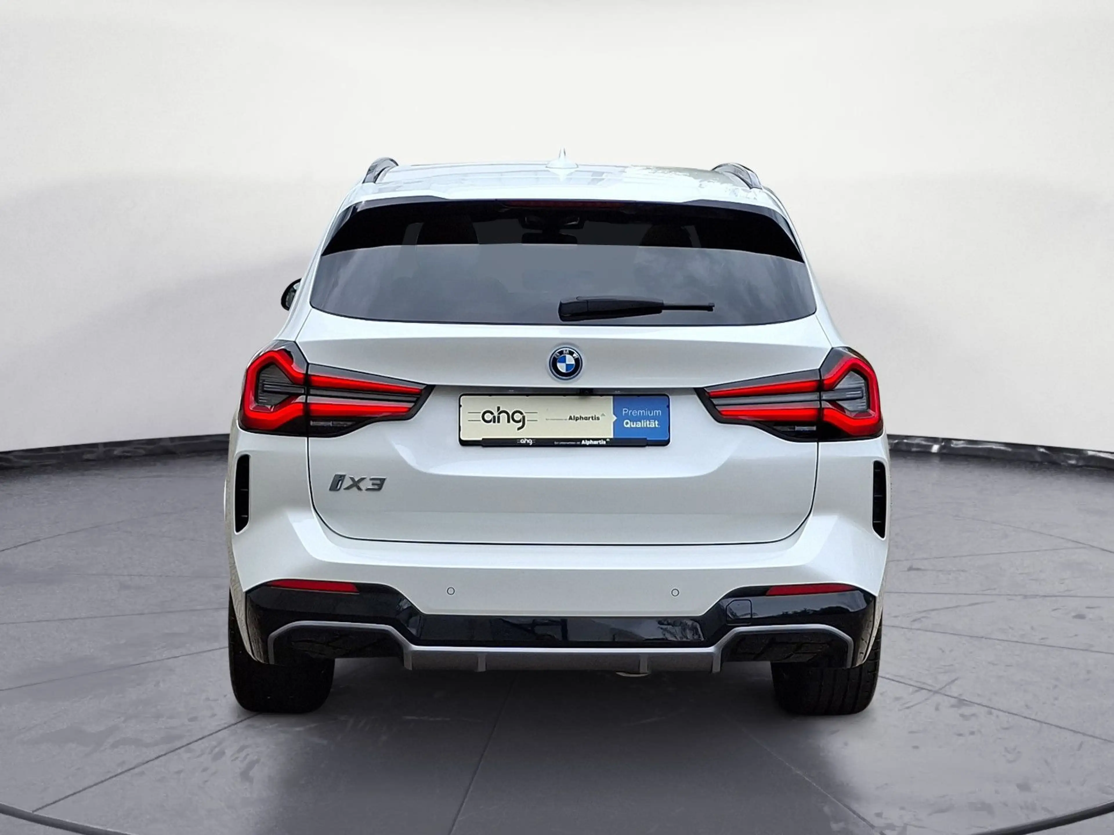 BMW iX3 INSPIRING EDC Klimaaut. AHK Sportsitze — photo 5
