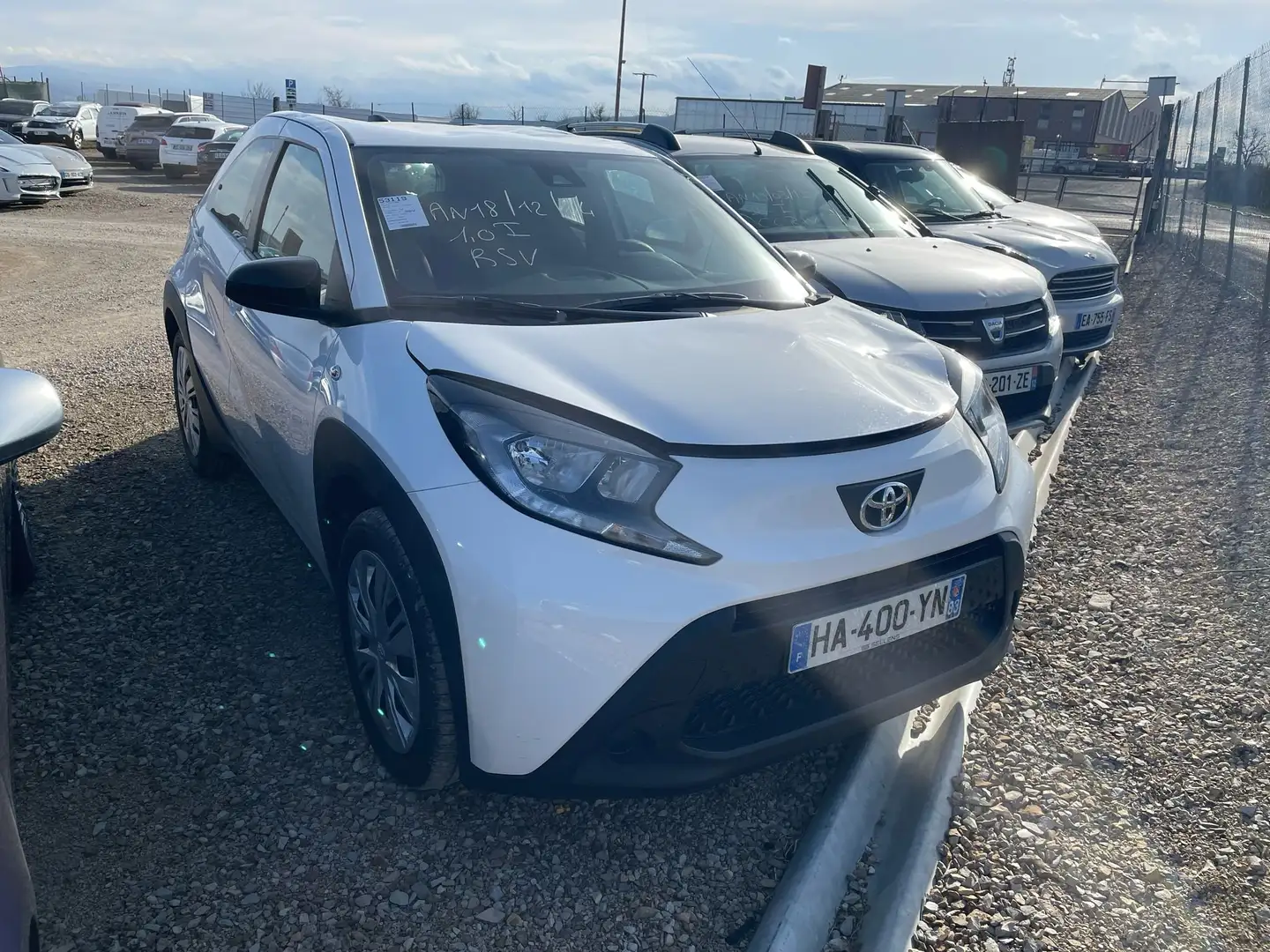 Toyota Aygo X 1.0 VVTi 72 / HA400 Blanc - 1