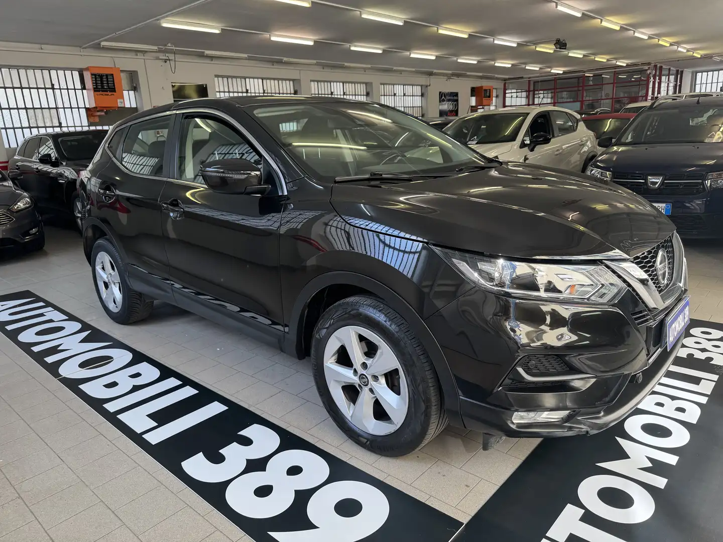 Nissan Qashqai 1.5 dci Business 115cv dct - 1