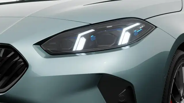 BMW 1 Series view 6