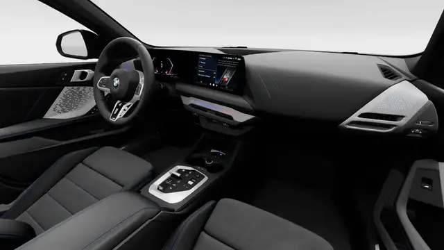 BMW 1 Series view 14