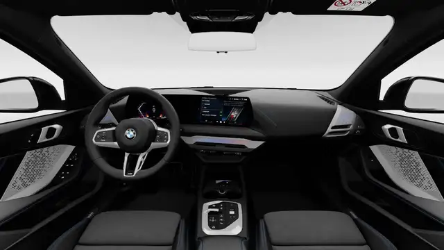 BMW 1 Series view 10