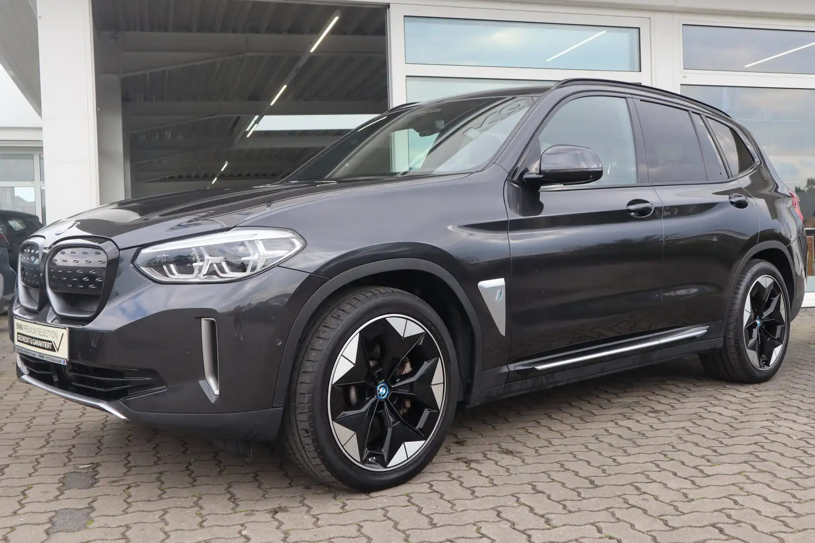 BMW iX3 Gestiksteuerung Head-Up HK HiFi DAB LED AHK Grijs - 1