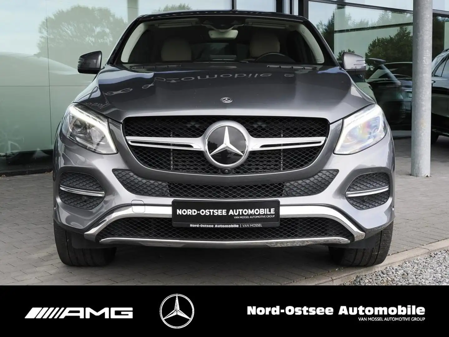 Mercedes-Benz GLE 350 d 4MATIC Coupé Fond-Entert Distro 360° Grau - 2