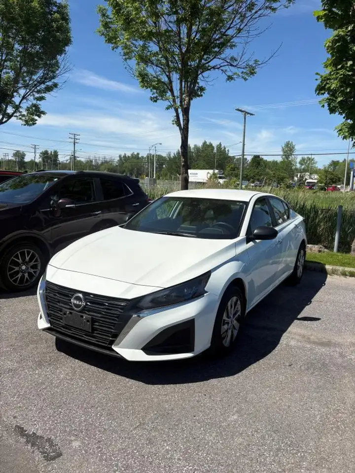 2025 Nissan Altima