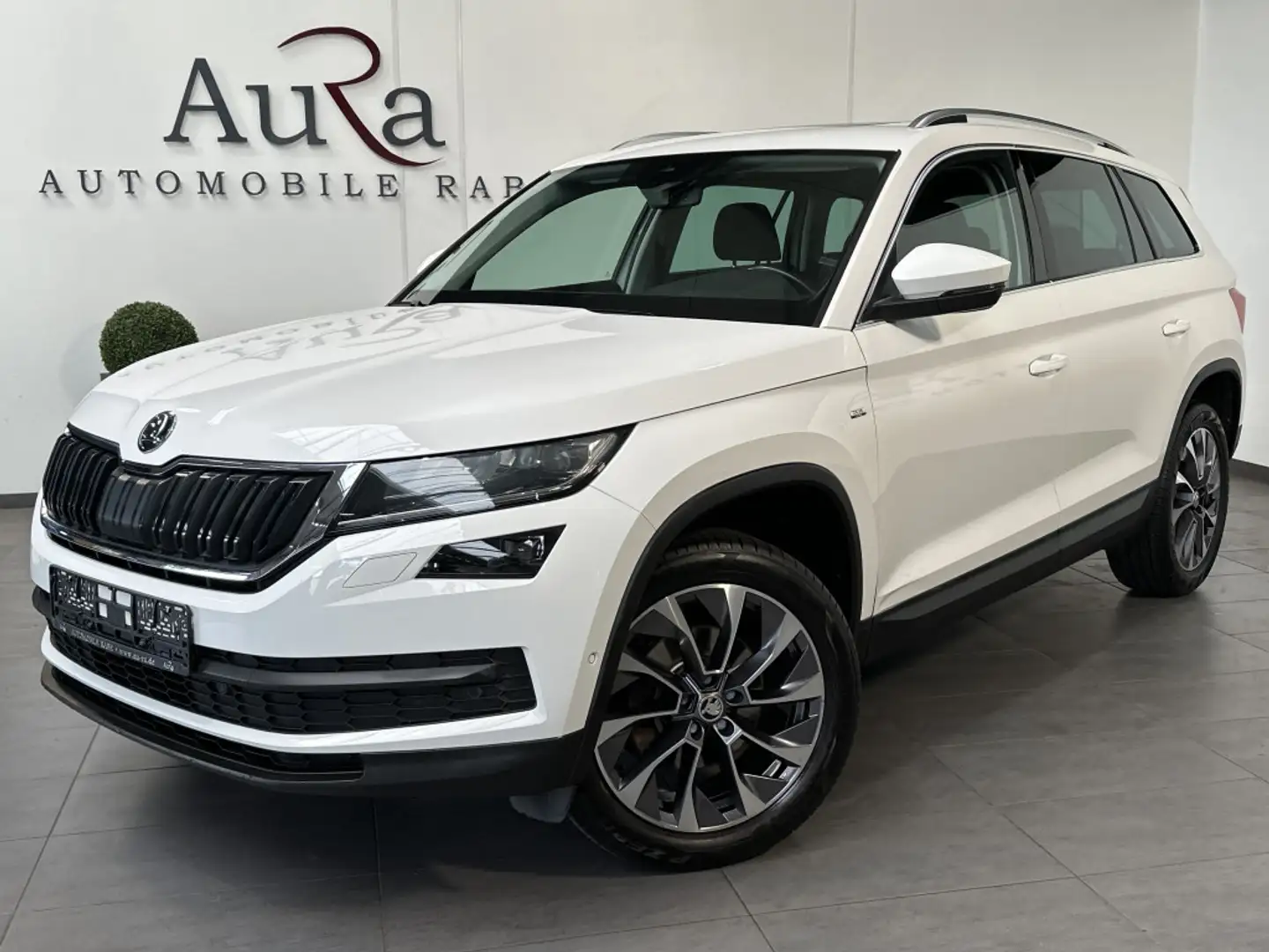 Skoda Kodiaq 2.0 TDI DSG Drive 125 NAV+LED+AHK+PANO+VC Weiß - 2