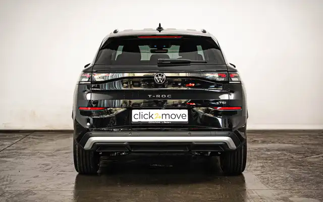 Volkswagen T-Roc view 4