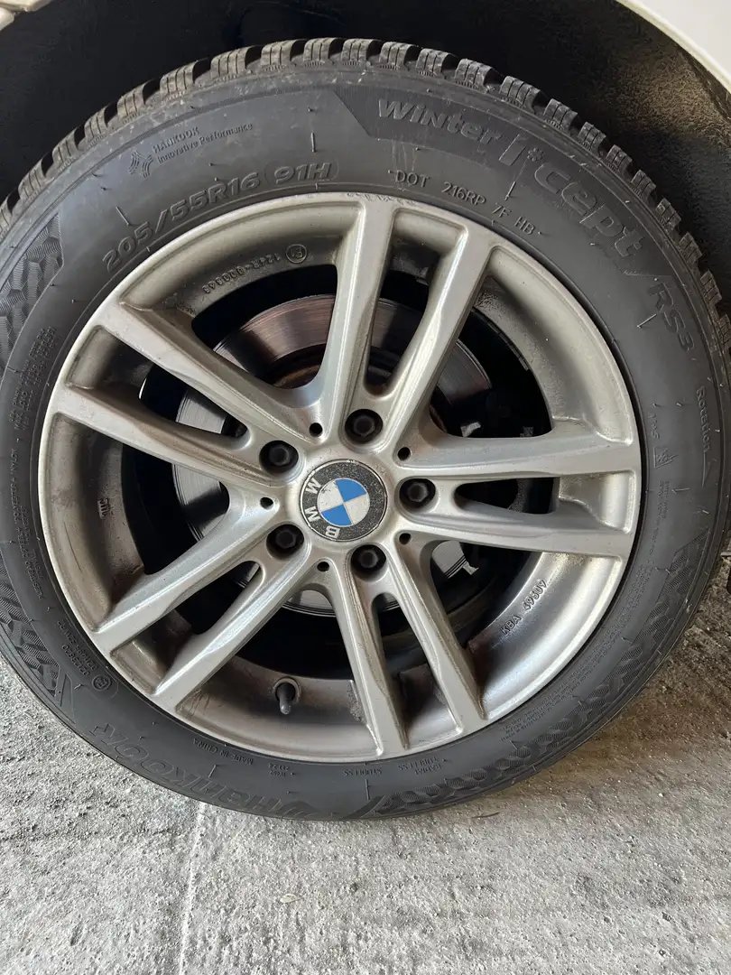 BMW 320 320 xDrive Touring Automatik Österreich-Paket - 2