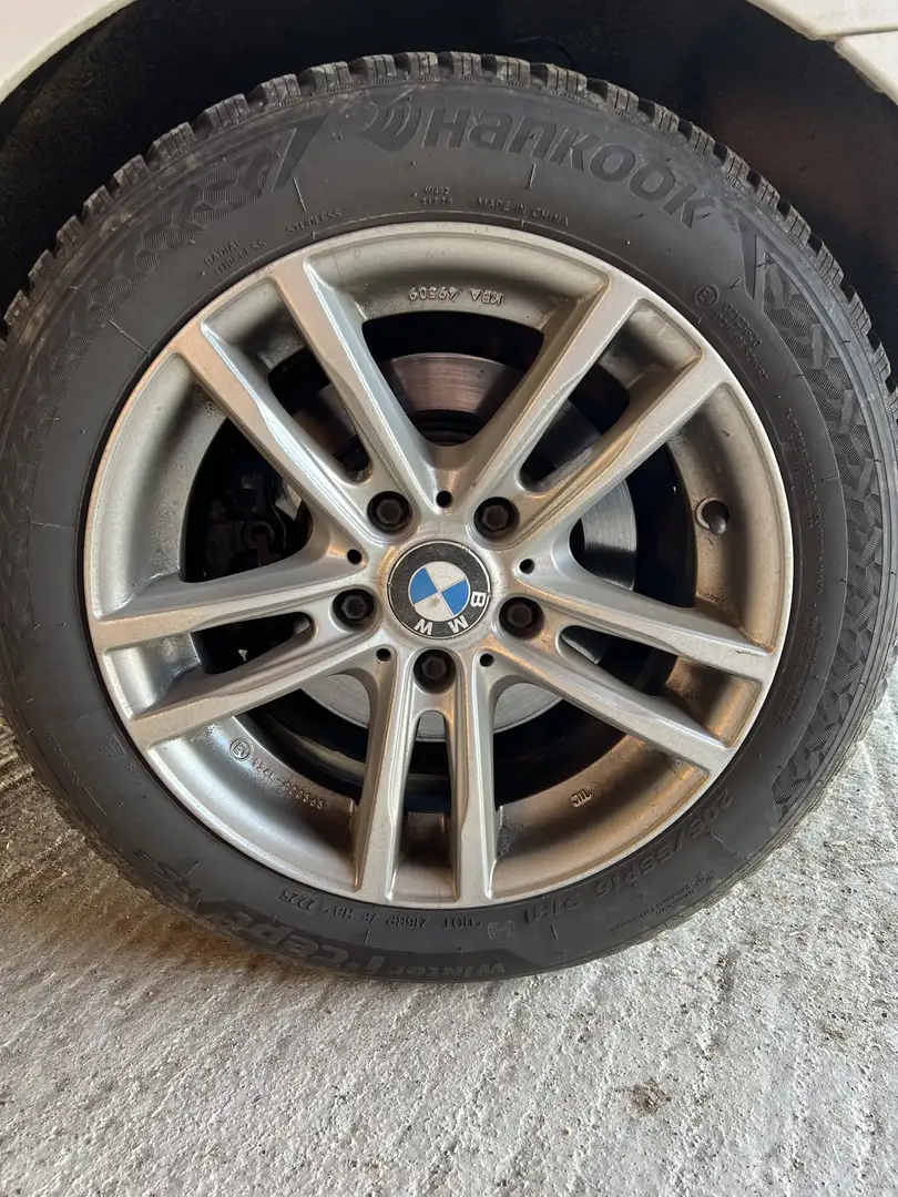 BMW 320 320 xDrive Touring Automatik Österreich-Paket - 1