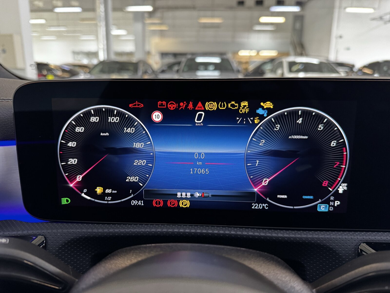 Mercedes-Benz CLA 200 CLA 200 Coupé AMG Pano Distr Multibeam Night 360 — photo 21