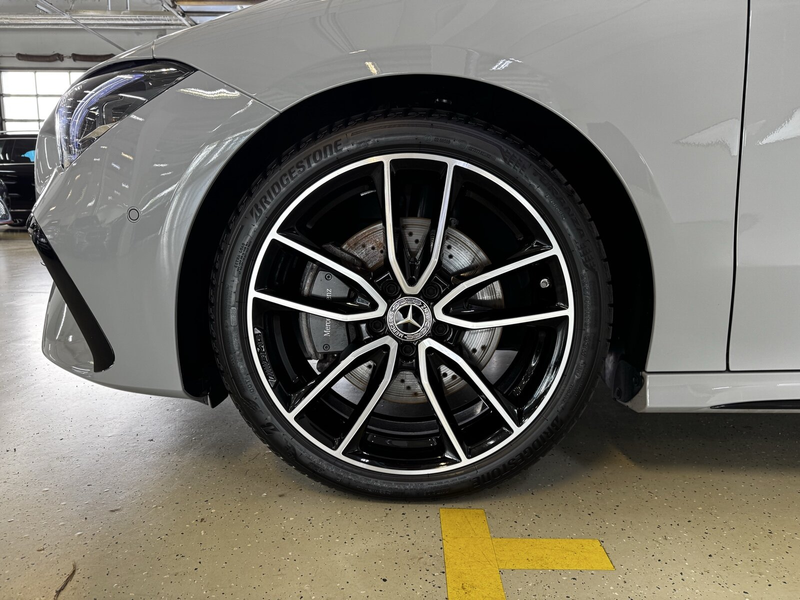 Mercedes-Benz CLA 200 CLA 200 Coupé AMG Pano Distr Multibeam Night 360 — photo 11