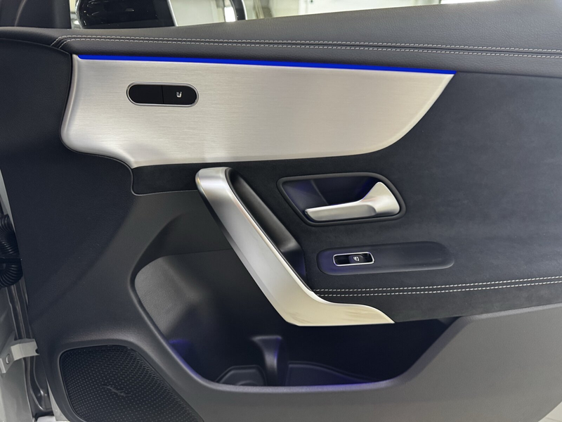 Mercedes-Benz CLA 200 CLA 200 Coupé AMG Pano Distr Multibeam Night 360 — photo 17