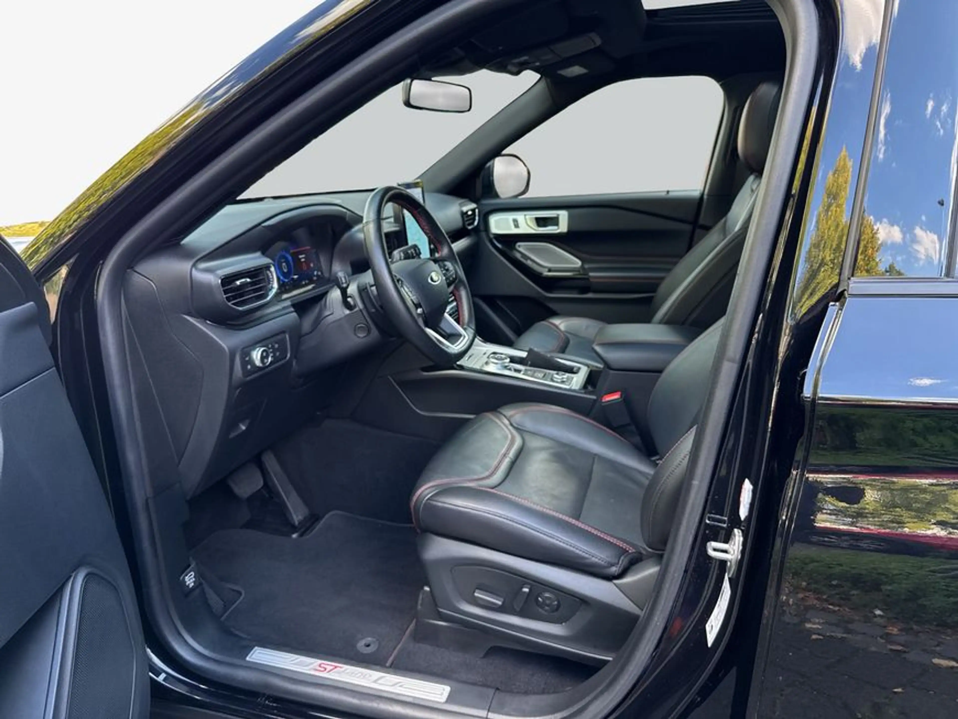 Ford Explorer EcoBoost Plug-in Hybrid ST-LINE LEDER+LED — photo 10
