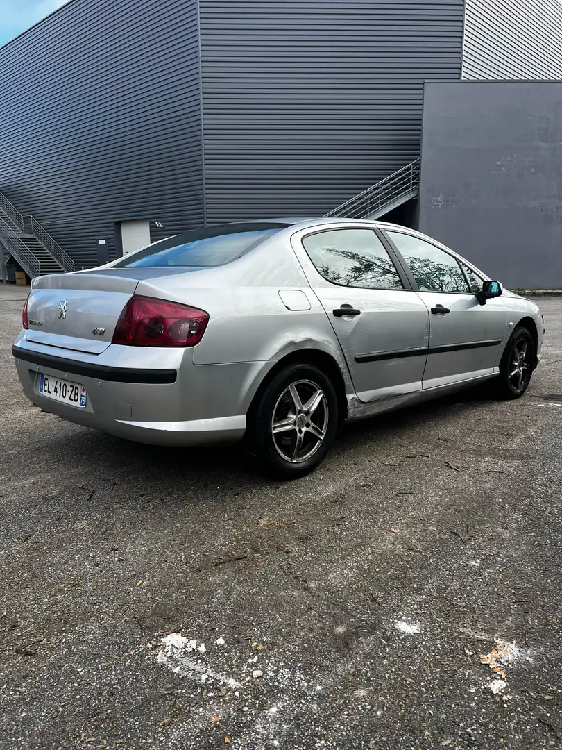 Peugeot 407 - 2