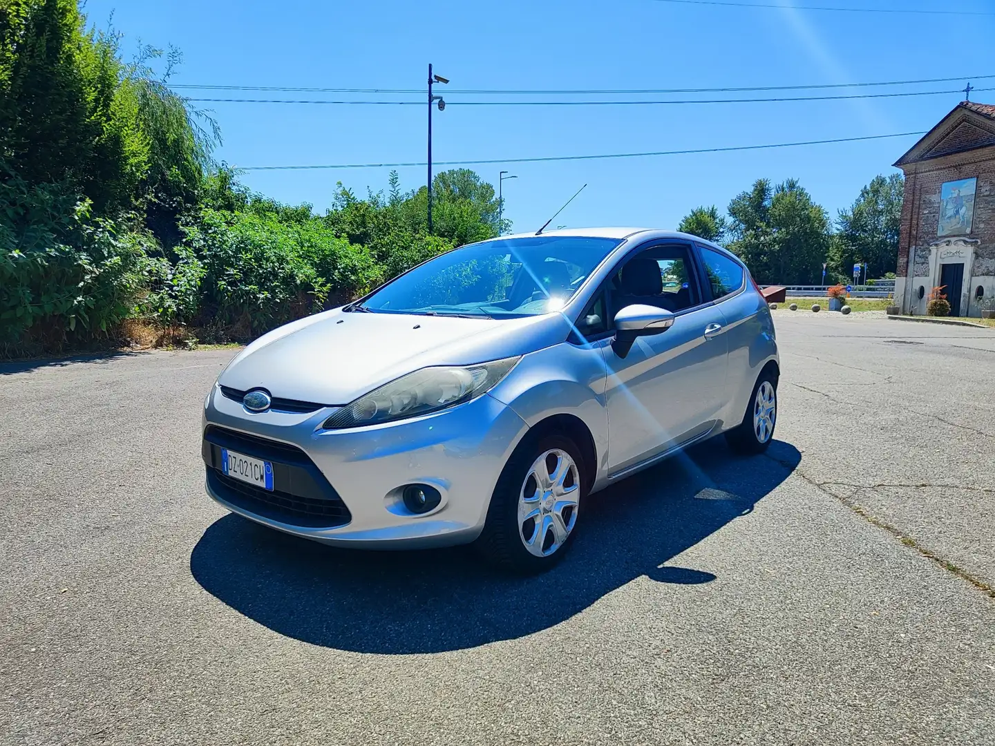 Ford Fiesta 3p 1.4 16v Titanium Gpl - 2