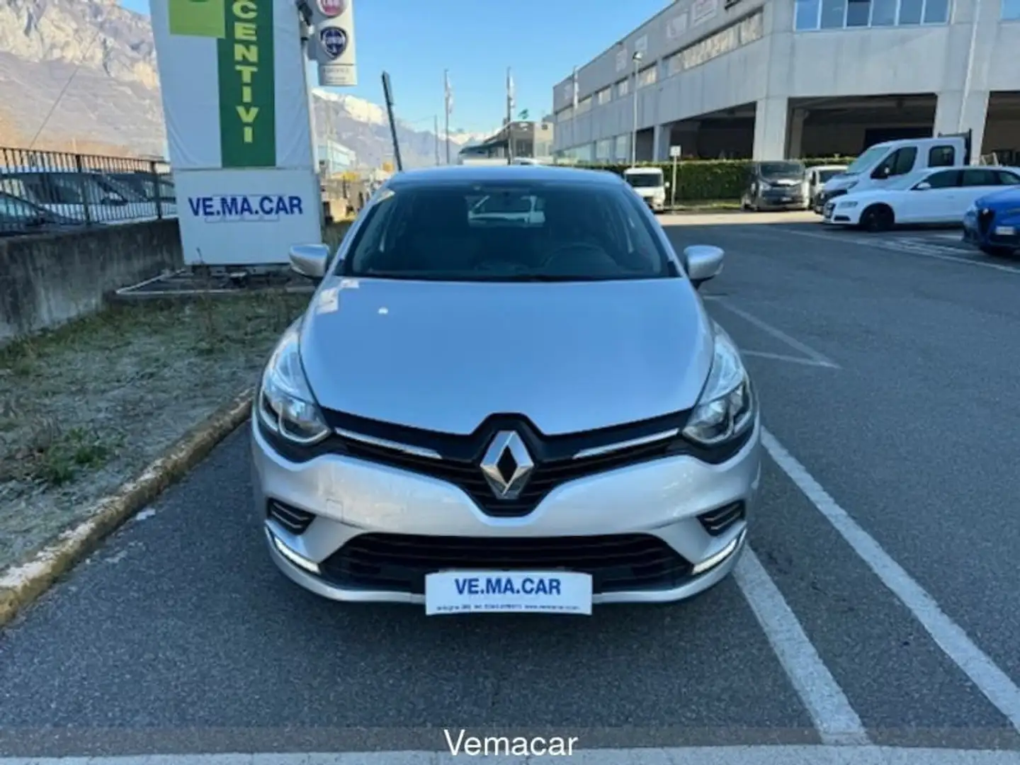 Renault Clio Renault CLIO TCe 12V 75 CV 5 Versione  Business N Argent - 2