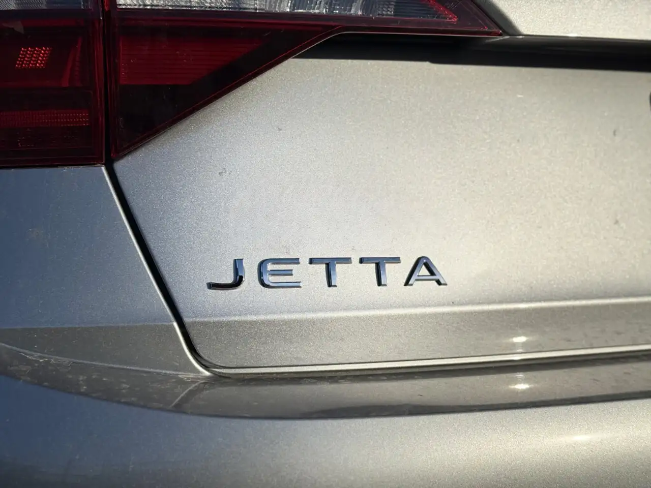 Volkswagen Jetta снимка Volkswagen Jetta