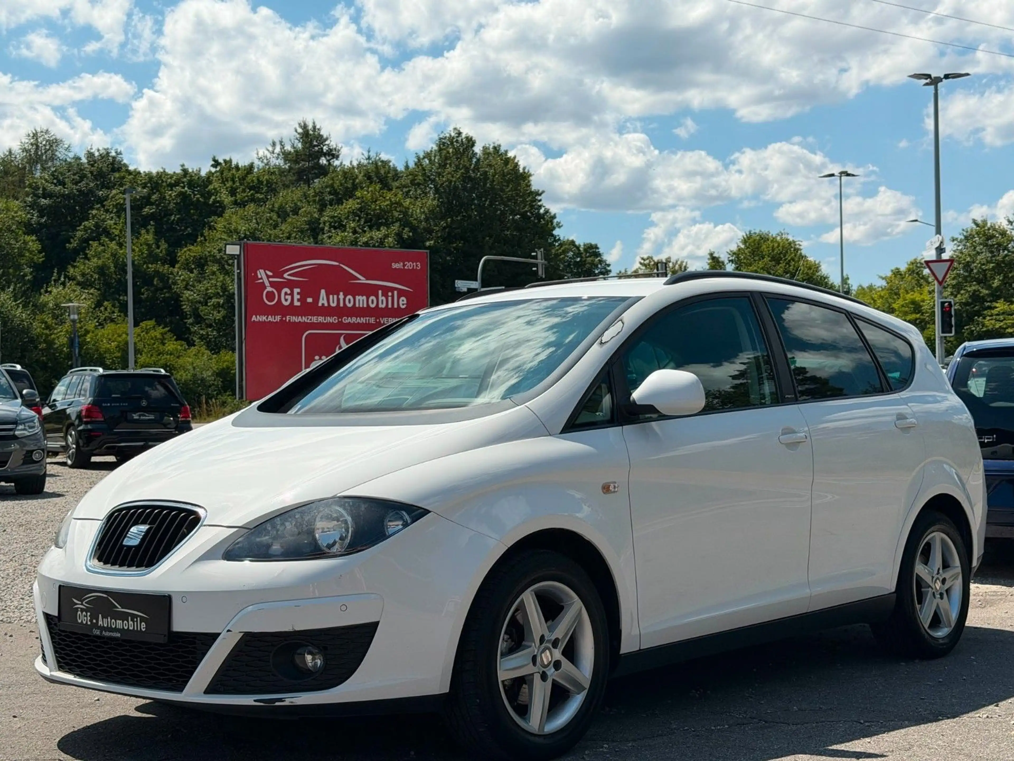 SEAT Altea XL 1.6 TDI 4You AUTOMATIK/NAVI/PDC — photo 2