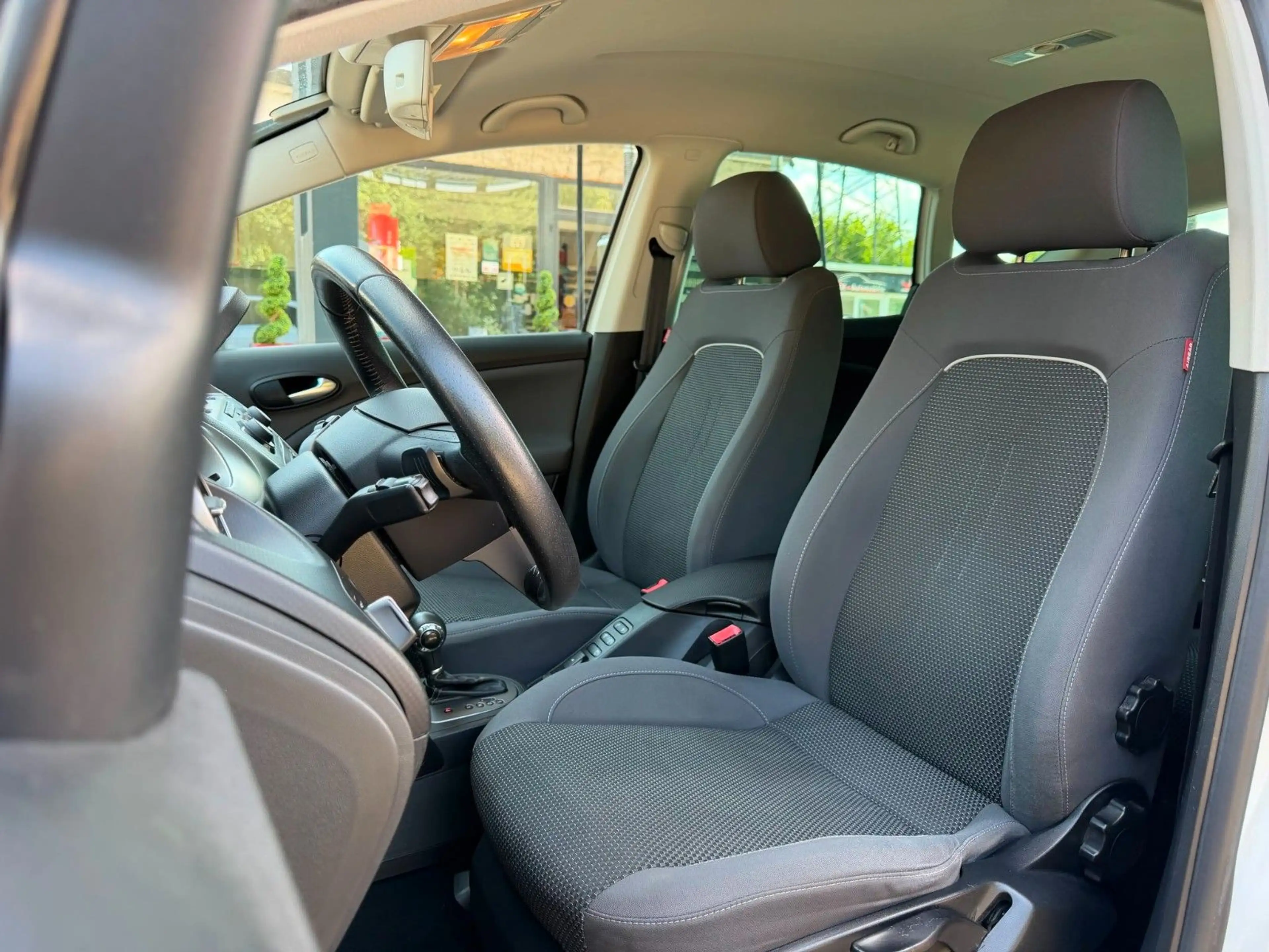 SEAT Altea XL 1.6 TDI 4You AUTOMATIK/NAVI/PDC — photo 13