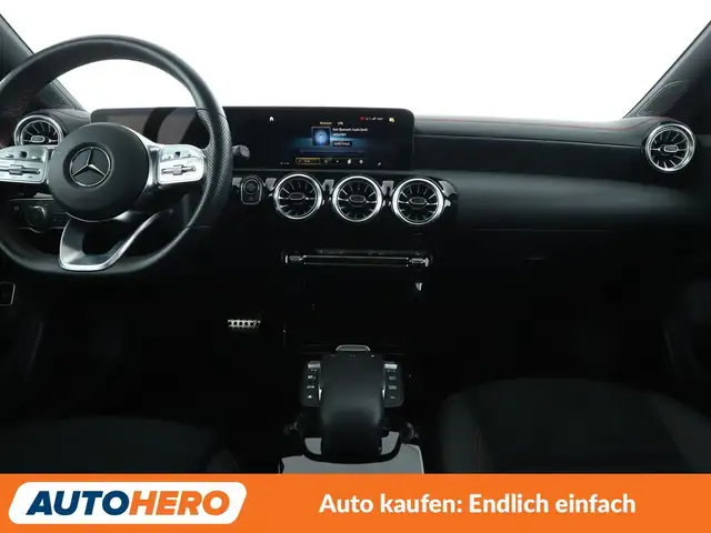 Mercedes-Benz Cla view 12