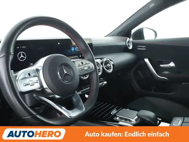 Mercedes-Benz Cla view 11