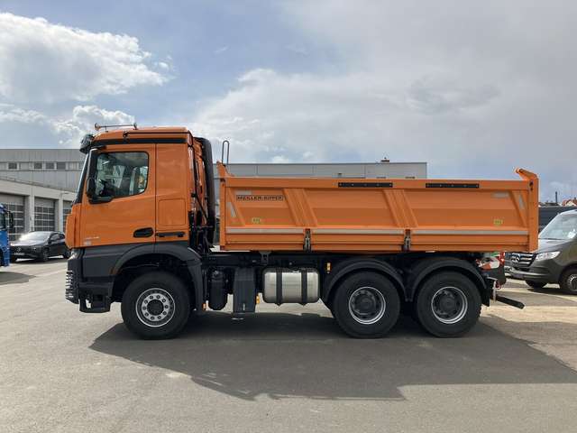 Mercedes-Benz Arocs 2648 K Boardmatic links