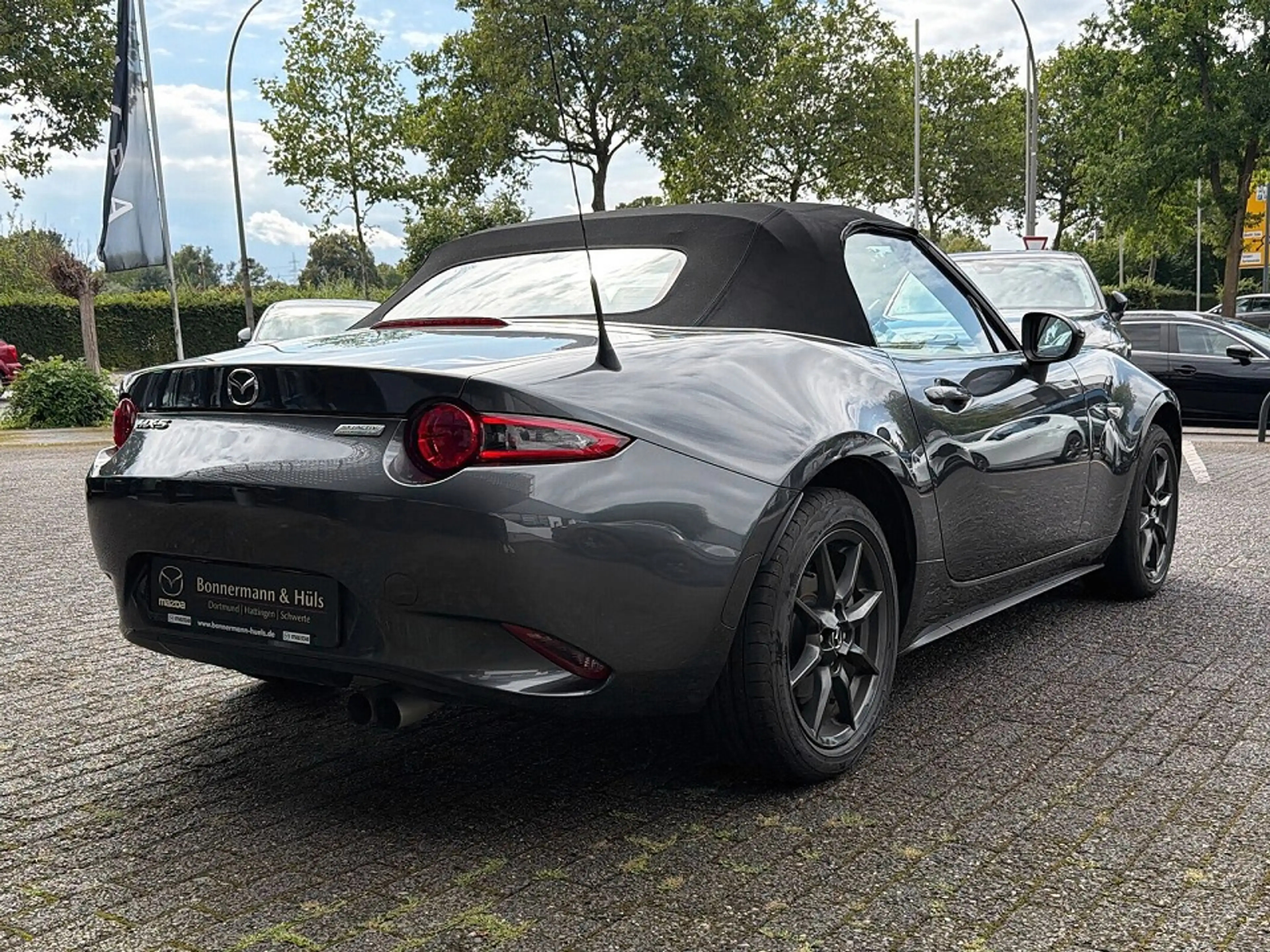 Mazda MX-5 SKYACTIV-G 131 *LED*Leder*Tempomat* — photo 3