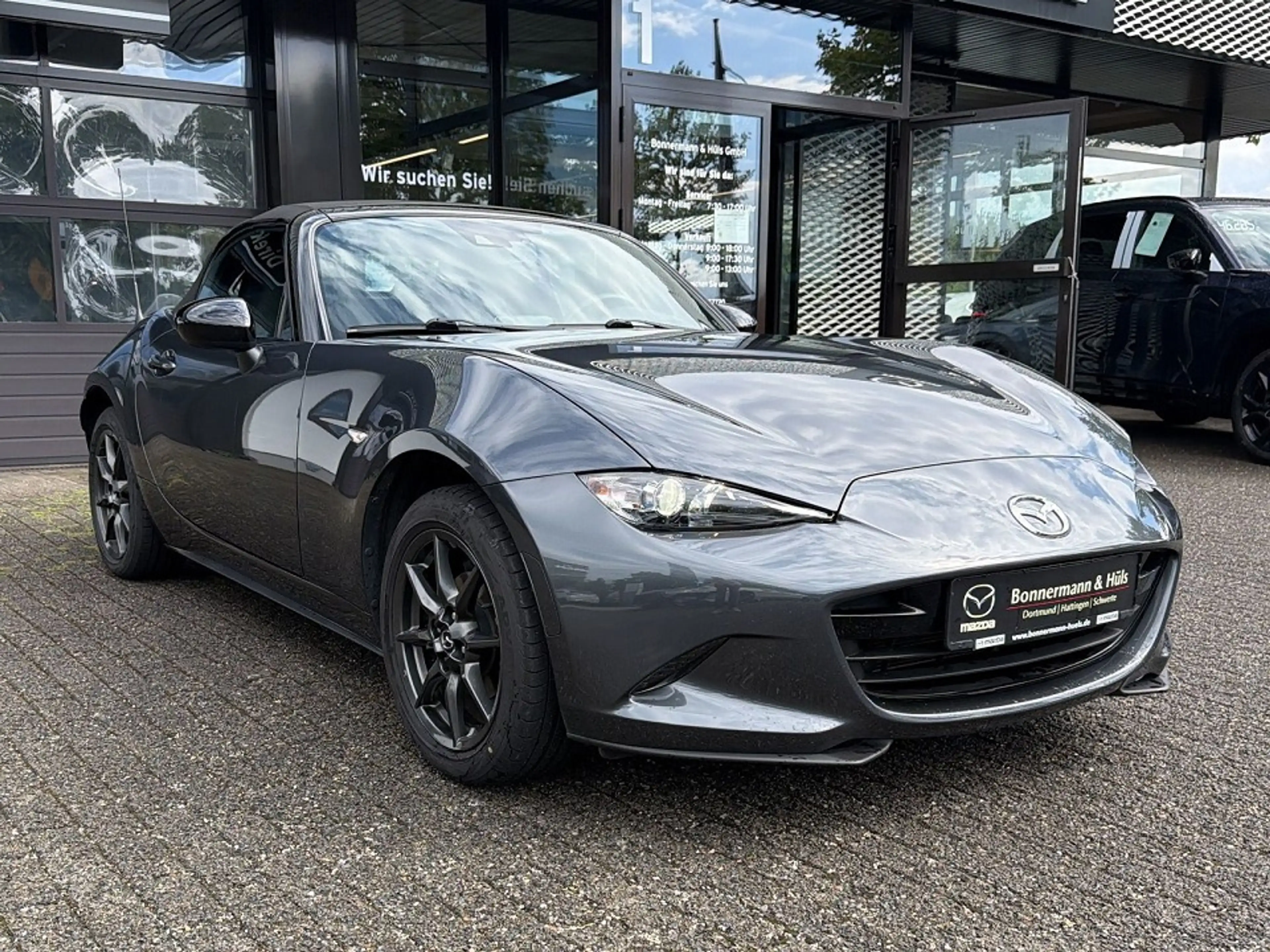 Mazda MX-5 SKYACTIV-G 131 *LED*Leder*Tempomat* — photo 4