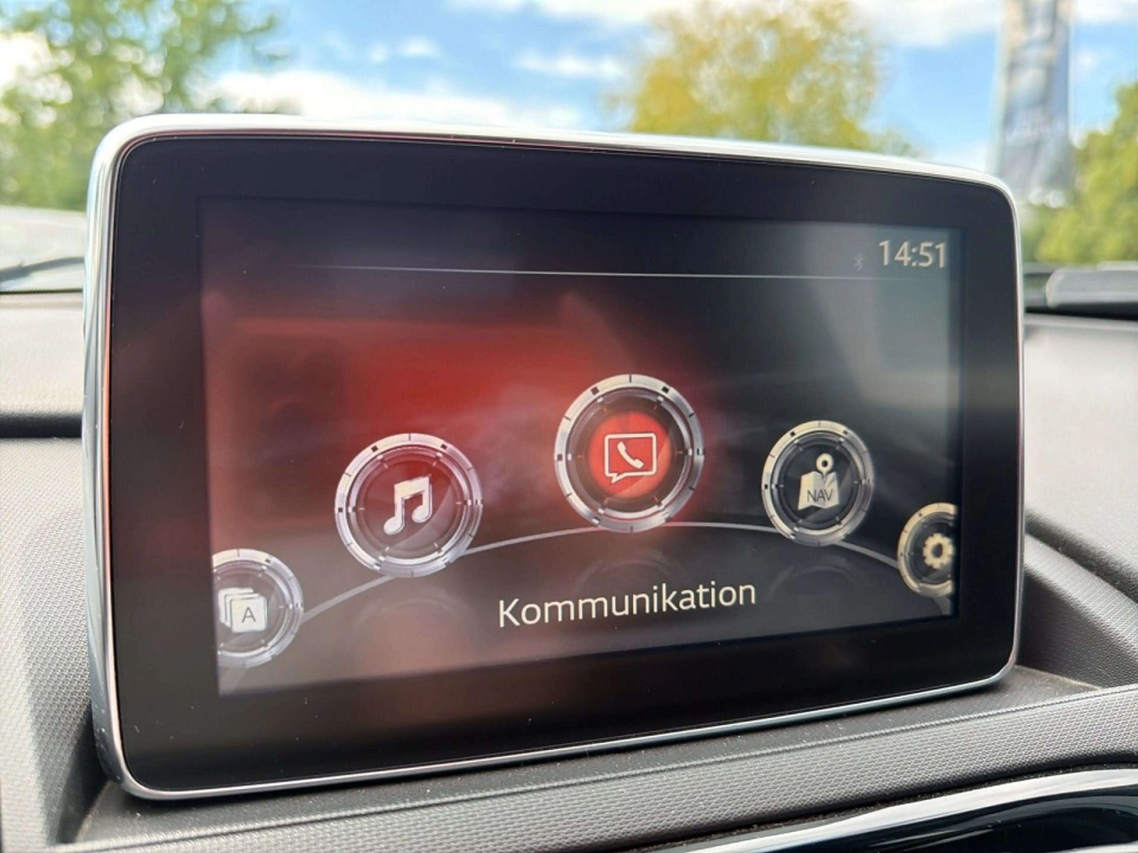 Mazda MX-5 SKYACTIV-G 131 *LED*Leder*Tempomat* — photo 10