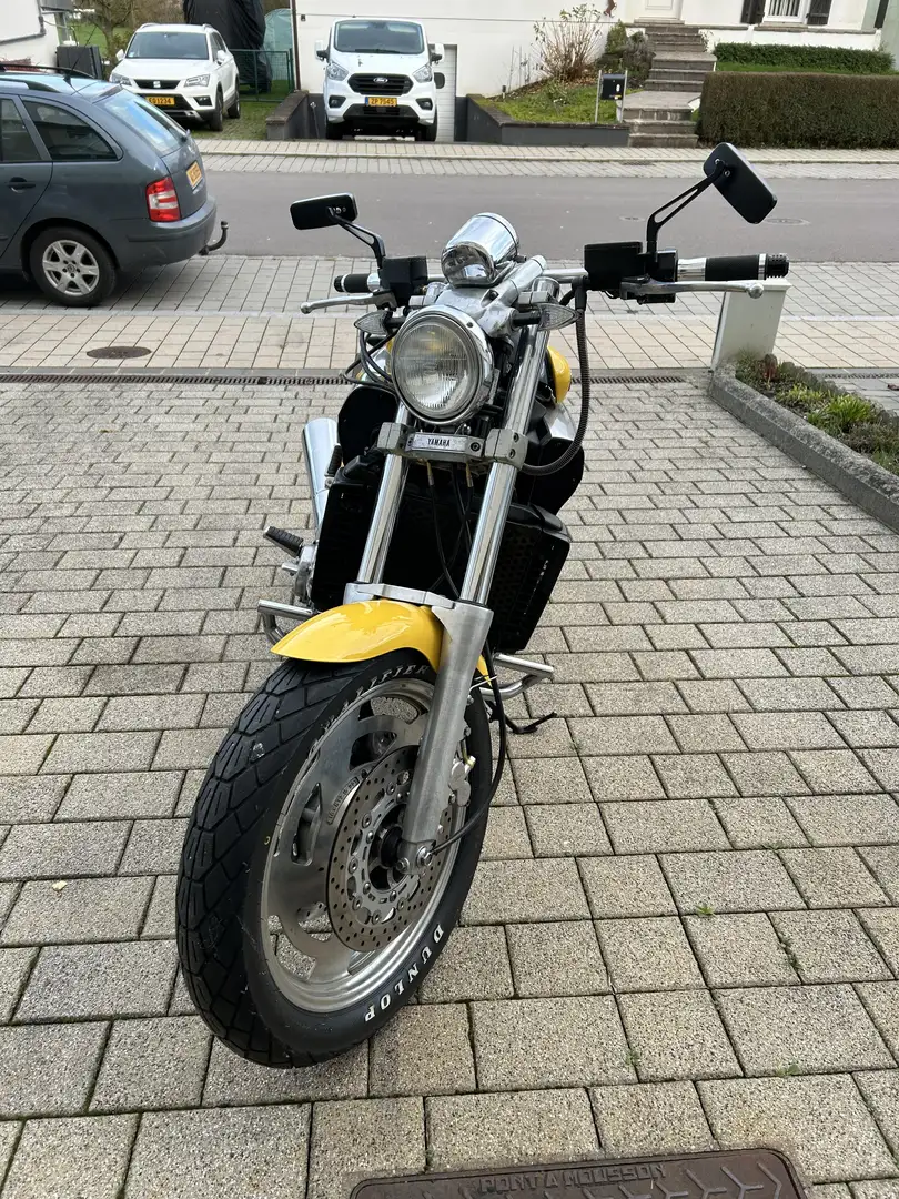 Yamaha Vmax - 1