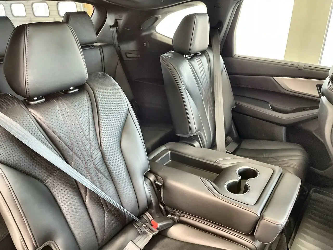 Acura MDX снимка Acura MDX