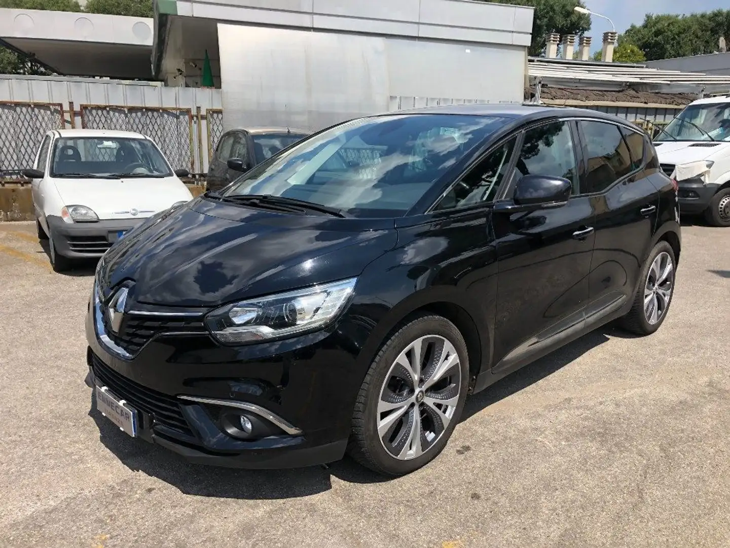 Renault Scenic Scénic dCi 8V 110 CV EDC Energy Intens Zwart - 1