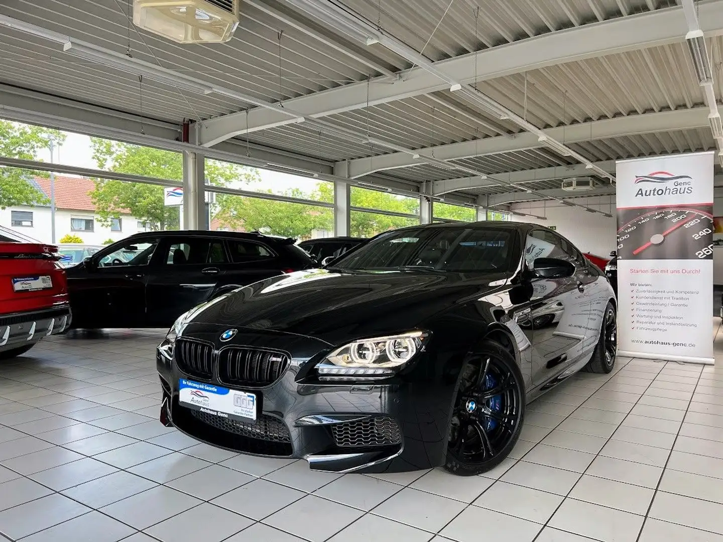 BMW M6 Coupe Carbondach Softclose Kamera 360° LED Černá - 1