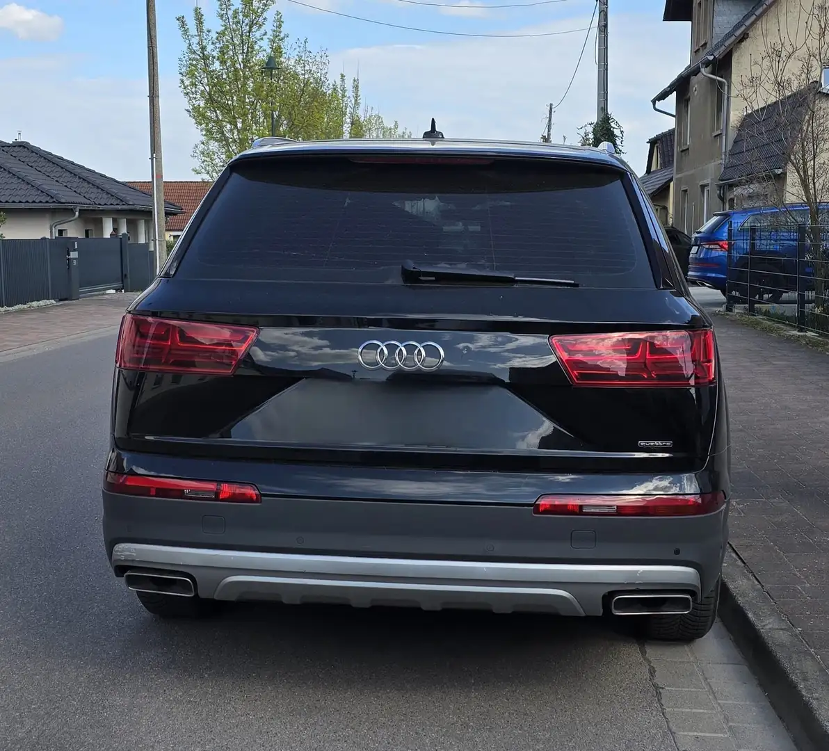 Audi Q7 3.0 TDI ultra quattro Schwarz - 2
