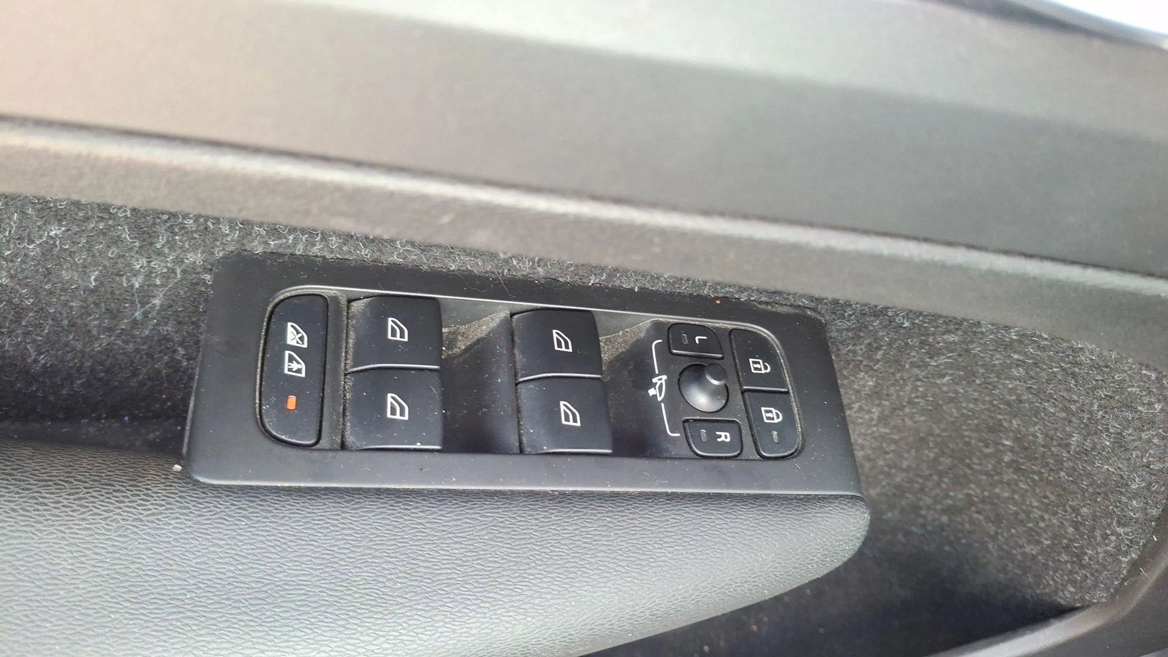Volvo XC40 1.5 T3 Inscription — photo 9