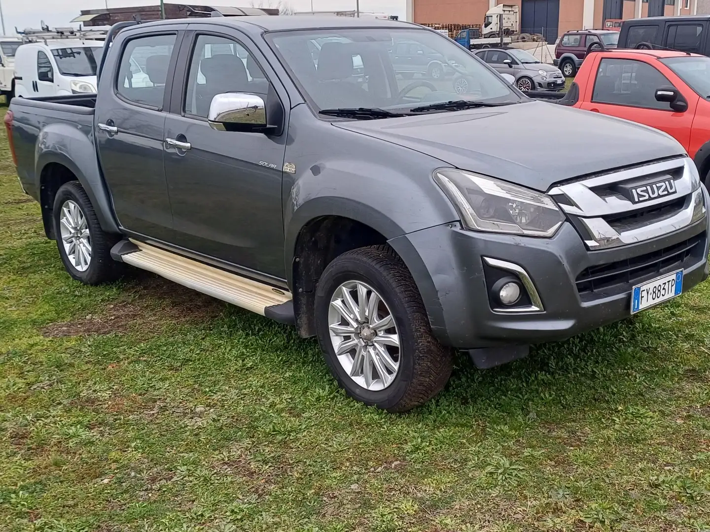 Isuzu D-Max D-Max III 2017 1.9 td crew Solar 4x4 auto Grigio - 1