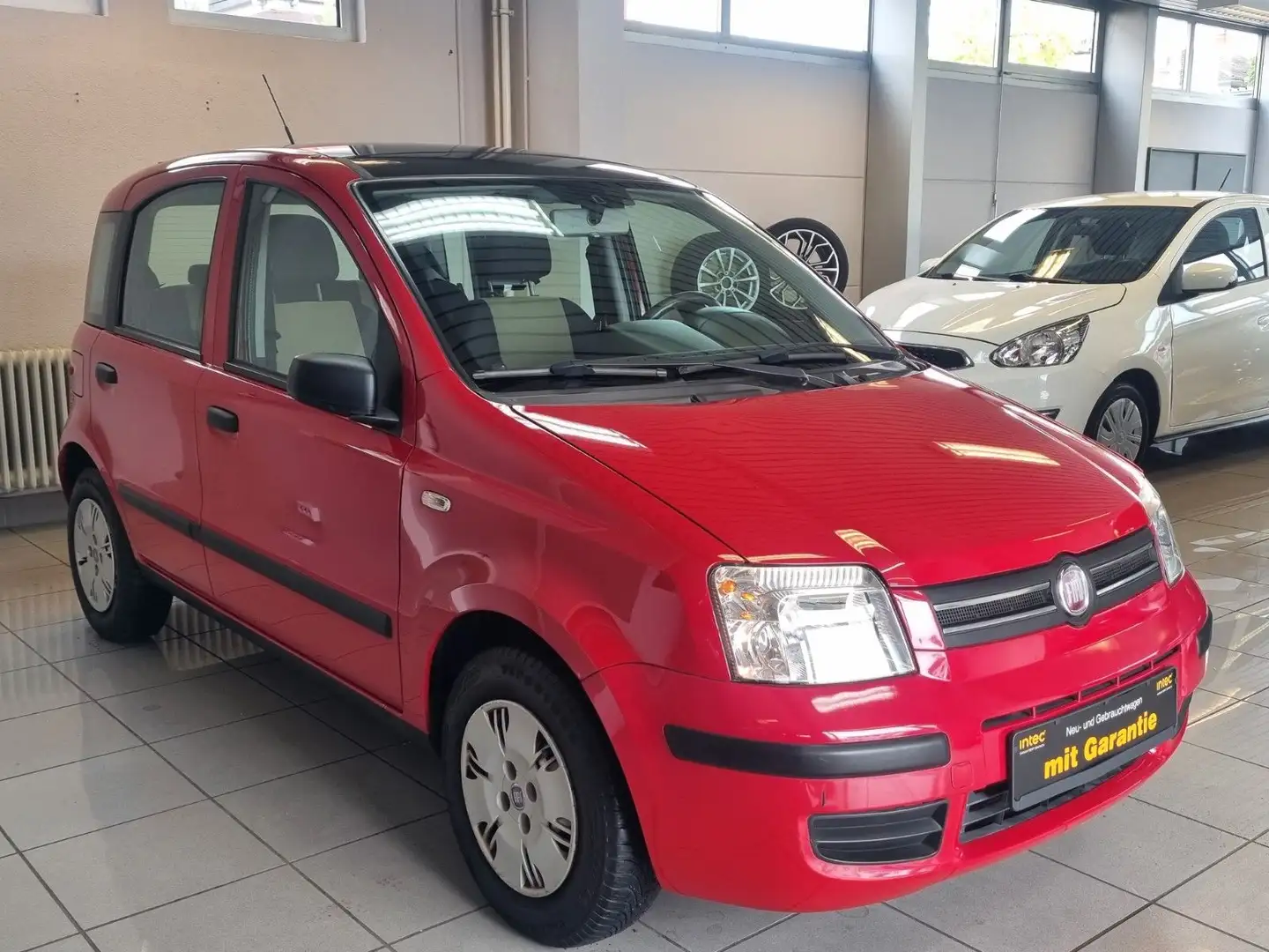 Fiat Panda 1.2 8V Dynamic*TÜV*KLIMA*NAVI*PANO* Rouge - 2