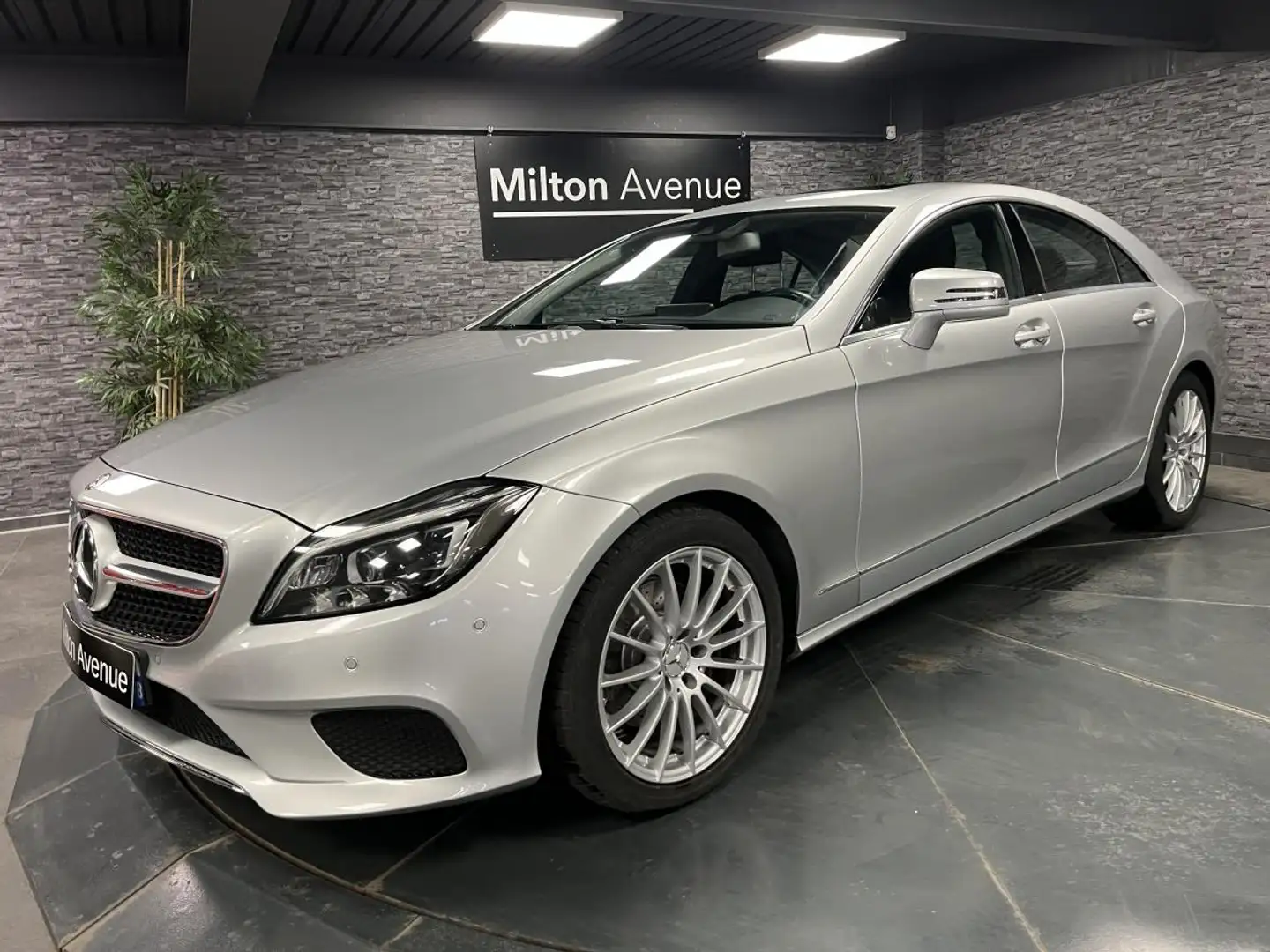 Mercedes-Benz CLS CLS 350 d - BVA 9G-Tronic Gris - 1
