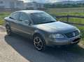 Volkswagen Passat 1,9 TDI Highline - PICKERL 06/25 - TOP GEPFLEGT Grau - thumbnail 1